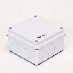 Коробка розподільча без отворів вологостійка IP65 100х100х70 Коробка розподільча без отворів вологостійка IP65 100х100х70