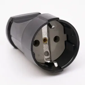 Розетка переносная с з/к 201FG 16A, черный TAKEL